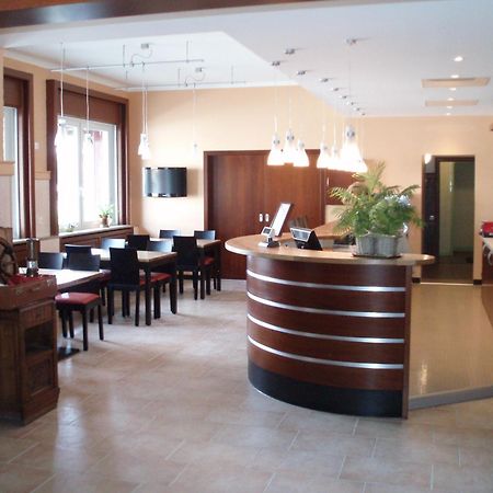 فندق La Table Alsacienne Farébersviller المظهر الخارجي الصورة
